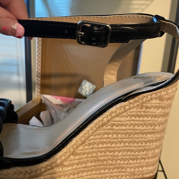 NEW Espadrille Platform Wedge Braided
Sandals Ankle Strap Size 10 Black - Picture 4 of 7